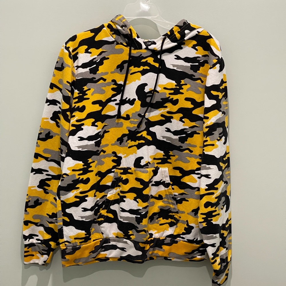 womens size large rue 21 sweatshirt